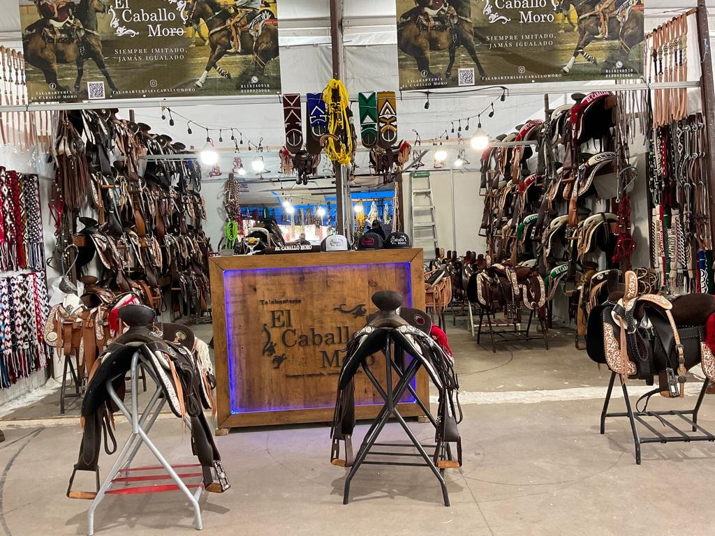 NACIONAL CHARRO EN SLP, BRINDA APOYO AL ARTE DE LA TALABARTERÍA