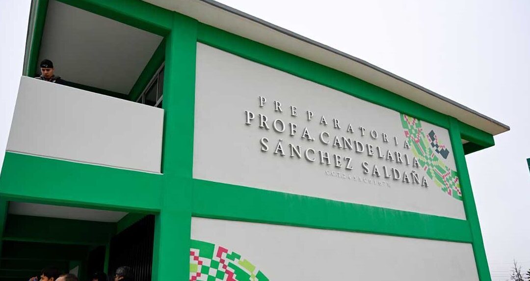 ENTREGAN NUEVA PREPARATORIA EN MATEHUALA