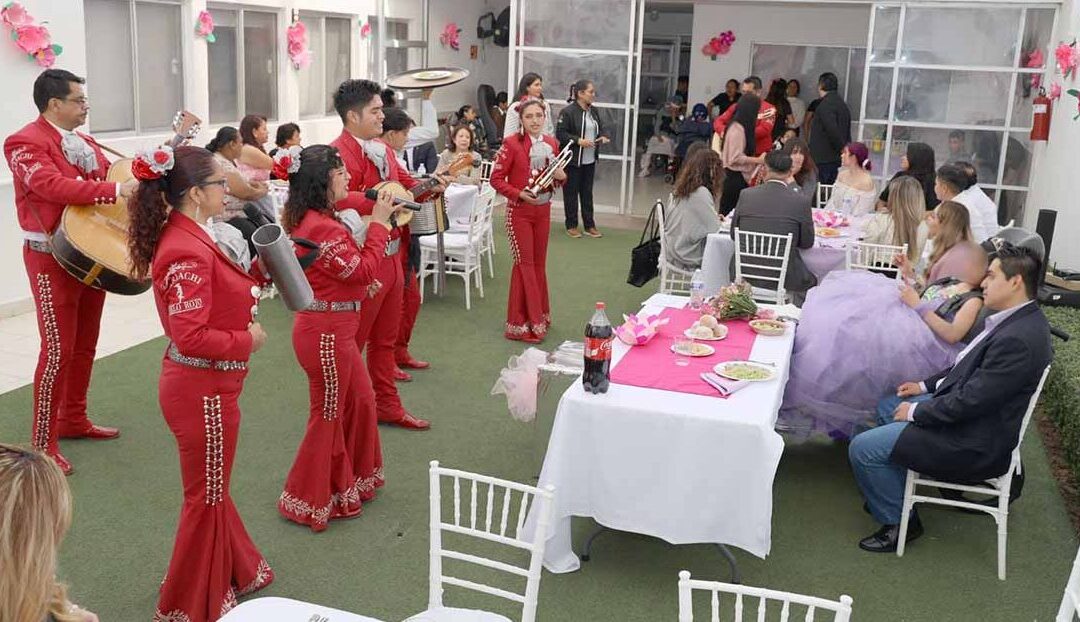 APOYA ESTADO A NIÑA DEL CAS “EBEN-EZER” PARA CELEBRAR SUS XV AÑOS
