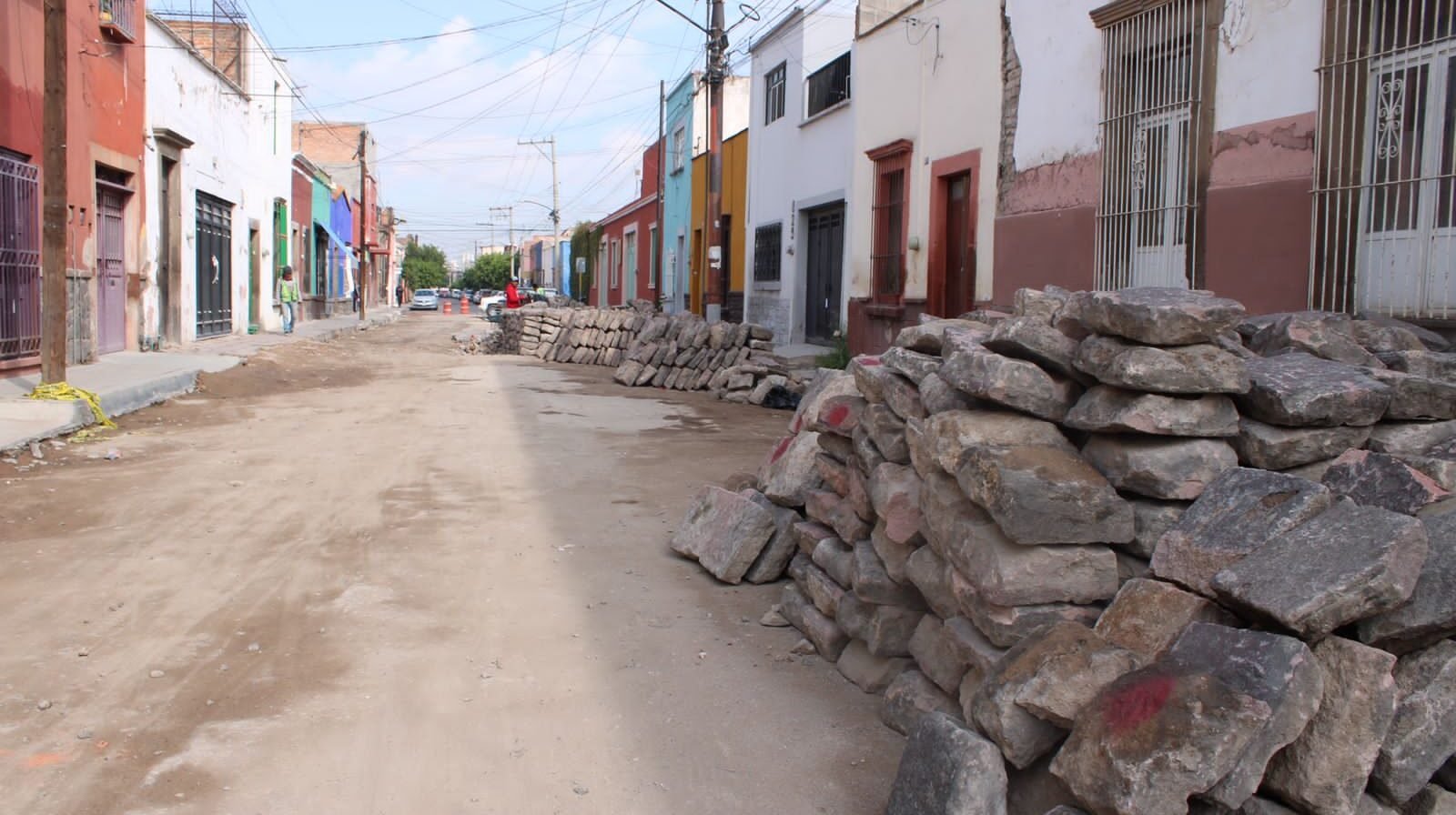 AVANZAN OBRAS DE REHABILITACIÓN EN BARRIO DE SAN MIGUELITO