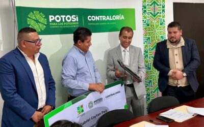 GOBIERNO RECONOCE A PROYECTOS DE GOBIERNO ABIERTO