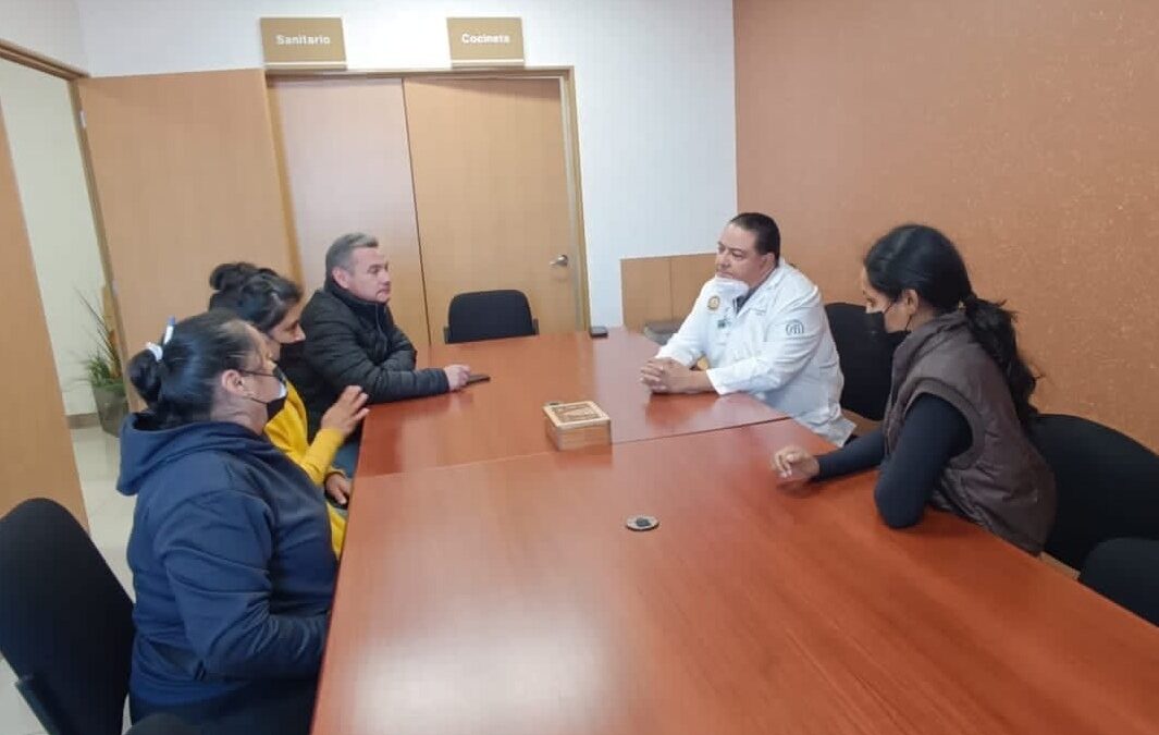 DIRECTOR DEL HOSPITAL CENTRAL SE REÚNE CON FAMILIAS DE PACIENTES ONCOLÓGICOS ANTE AUMENTO DE DEMANDA