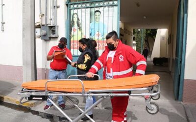 DIF ESTATAL GESTIONA DONACIÓN DE CAMILLA HOSPITALARIA A PACIENTE