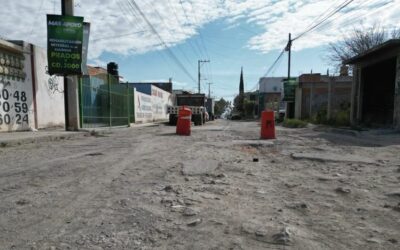 ARRANCAN OBRAS DE PAVIMENTACIÓN EN PRADOS DE SAN VICENTE Y CIUDAD 2000 DE LA CAPITAL POTOSINA