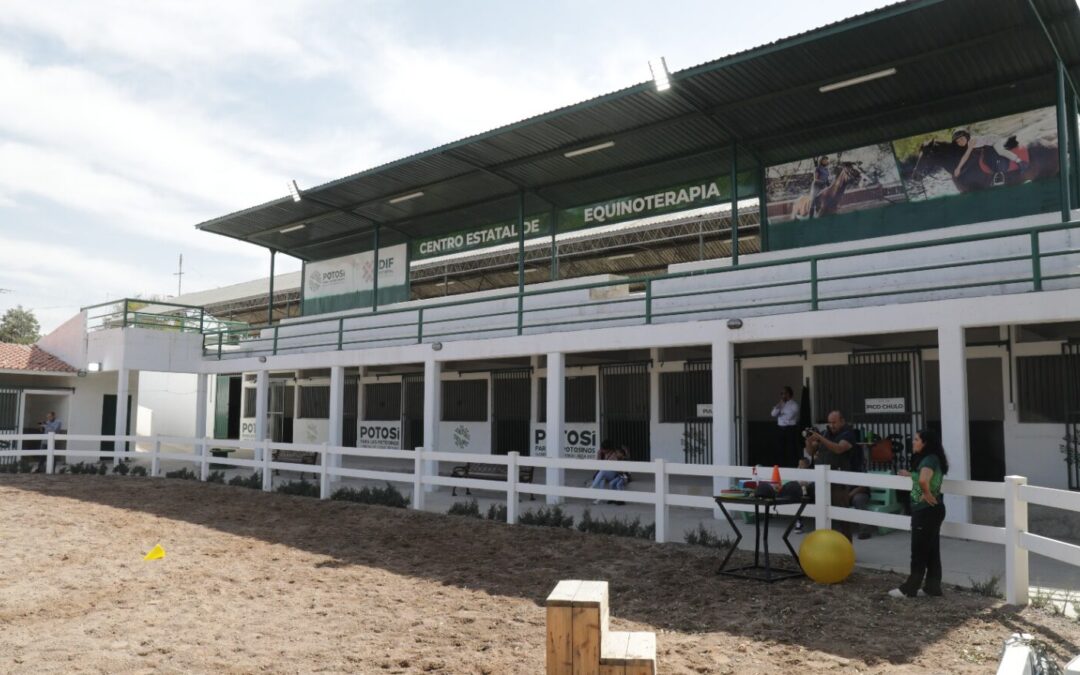 CELEBRAN UN AÑO DE LA INAUGURACIÓN DEL CENTRO DE EQUINOTERAPIA DEL DIF ESTATAL