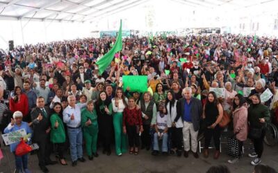 ENTREGAN TARJETAS DE TRANSPORTE GRATUITO PARA ADULTOS MAYORES
