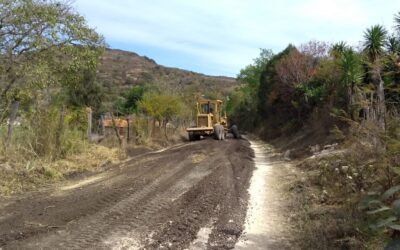 REALIZAN ACCIONES DE CONSERVACIÓN EN EL CAMINO A EL SABINO, EN ALAQUINES