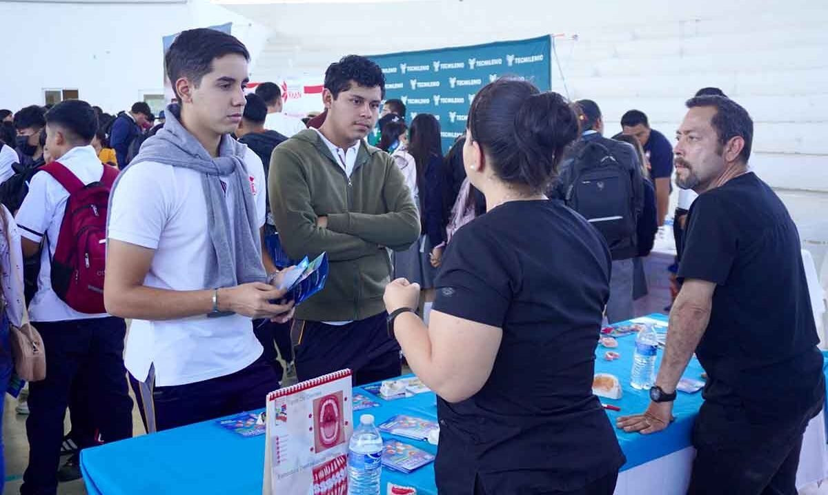 SE REALIZA FERIA PROFESIOGRÁFICA EN TAMAZUNCHALE