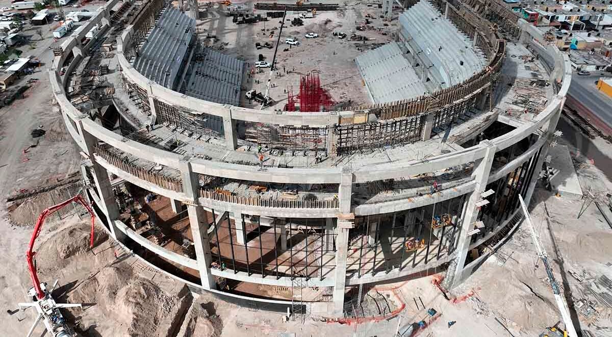 REALIZAN SUPERVISIÓN EN OBRAS DE LA ARENA POTOSÍ