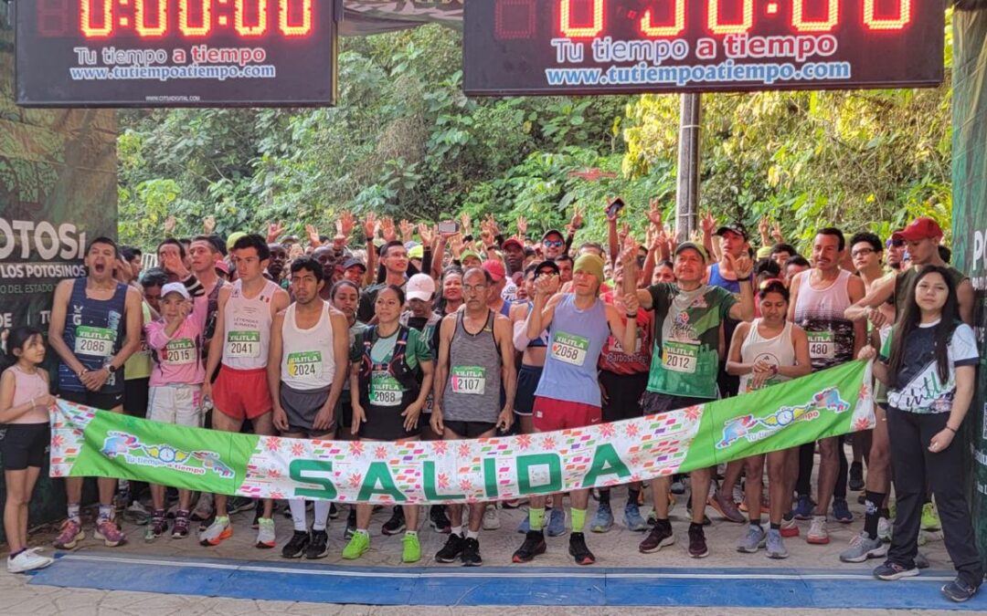 MEXICANOS SE LLEVAN PRIMEROS LUGARES EN EL TRAIL MÁGICO DE XILITLA