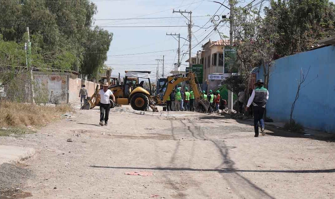 INICIA REHABILITACIÓN DE CAMINO BUENAVISTA-EL QUELITAL, EN GUADALCÁZAR