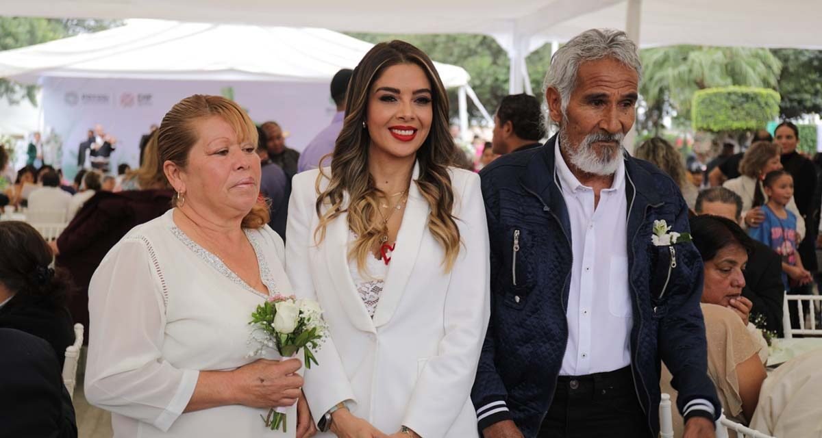 RUTH GONZÁLEZ SILVA ATESTIGUA MATRIMONIO CIVIL DE MÁS DE MIL PAREJAS