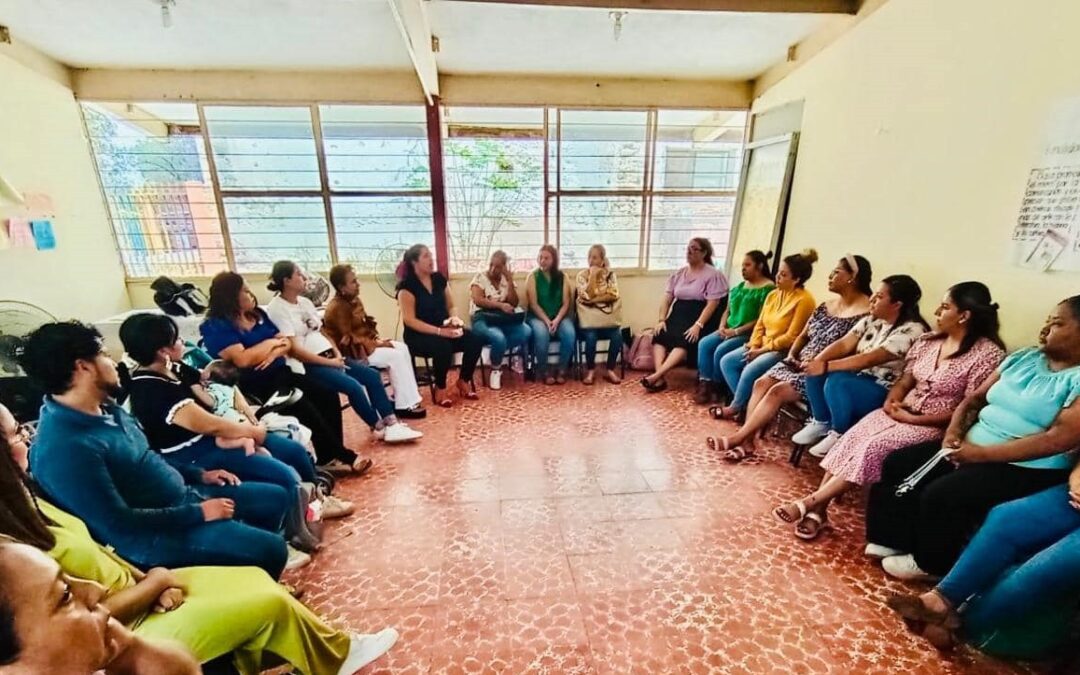 CAPACITAN A DOCENTES PARA FACILITAR RESOLUCIÓN DE CONFLICTOS EN EL ÁMBITO ESCOLAR