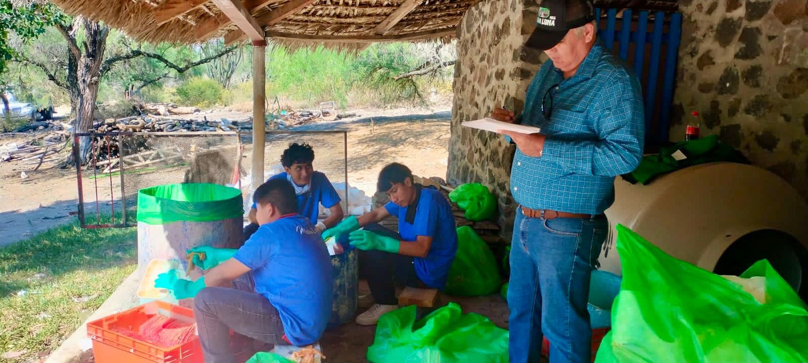 REALIZAN PROGRAMA DE ACOPIO Y RECICLAJE DE UNICEL EN LA MEDIA LUNA