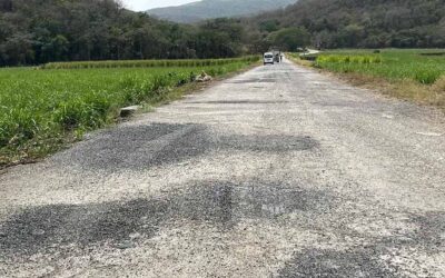 CONTINÚA CONSERVACIÓN DEL CAMINO TURÍSTICO A MINAS VIEJAS EN EL NARANJO