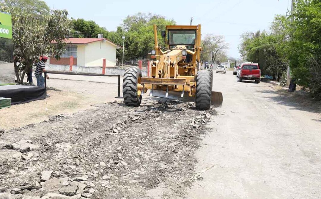 ARRANCA MODERNIZACIÓN DE CAMINO EN TAMASOPO