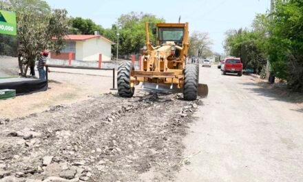 ARRANCA MODERNIZACIÓN DE CAMINO EN TAMASOPO