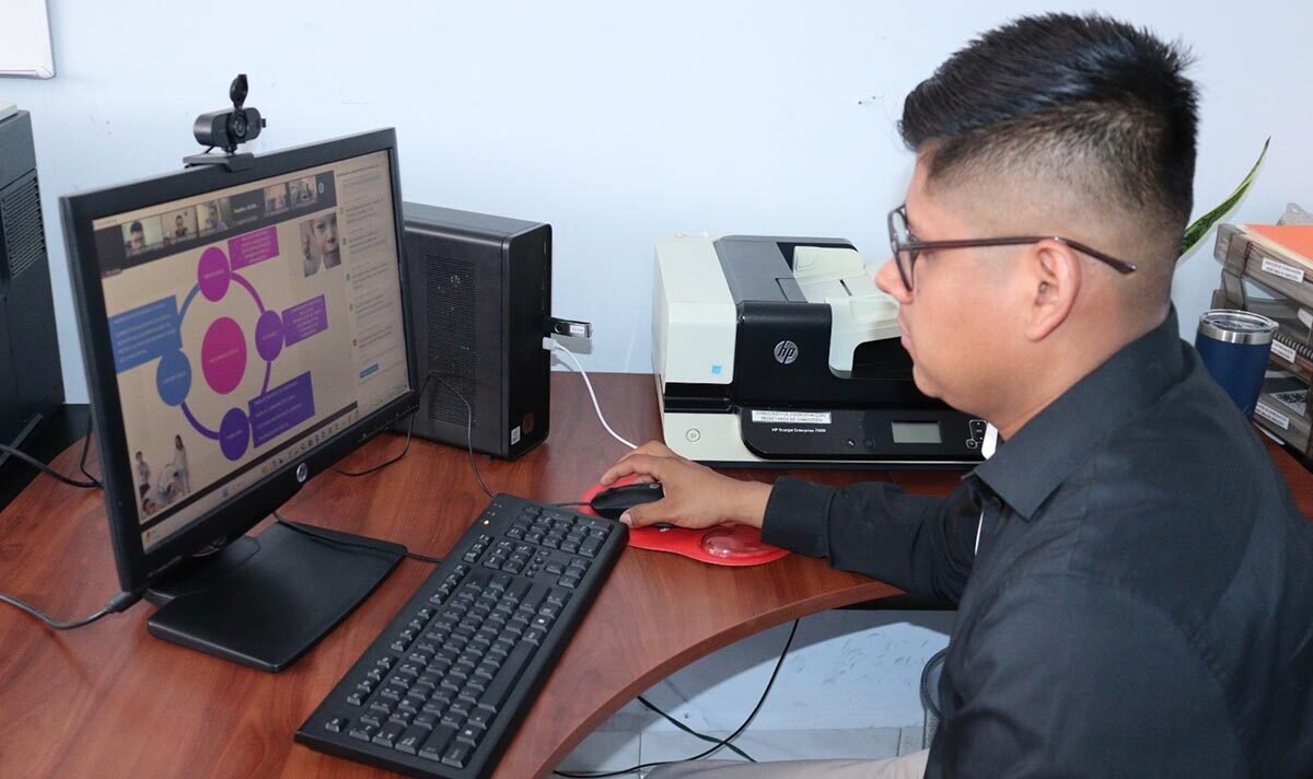 CAPACITAN A PERSONAL DEL SECESP PARA IDENTIFICAR CASOS DE BULLYING