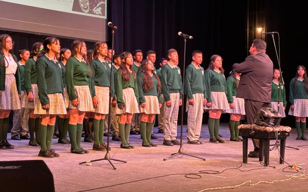 ESTUDIANTES PARTICIPAN EN FESTIVAL ESTATAL DE ARTE Y CULTURA