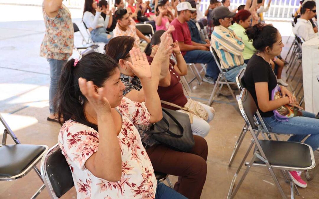 LLEVAN CAMPAÑAS DE SENSIBILIZACIÓN A MADRES DE NIÑOS CON DISCAPACIDAD AUDITIVA