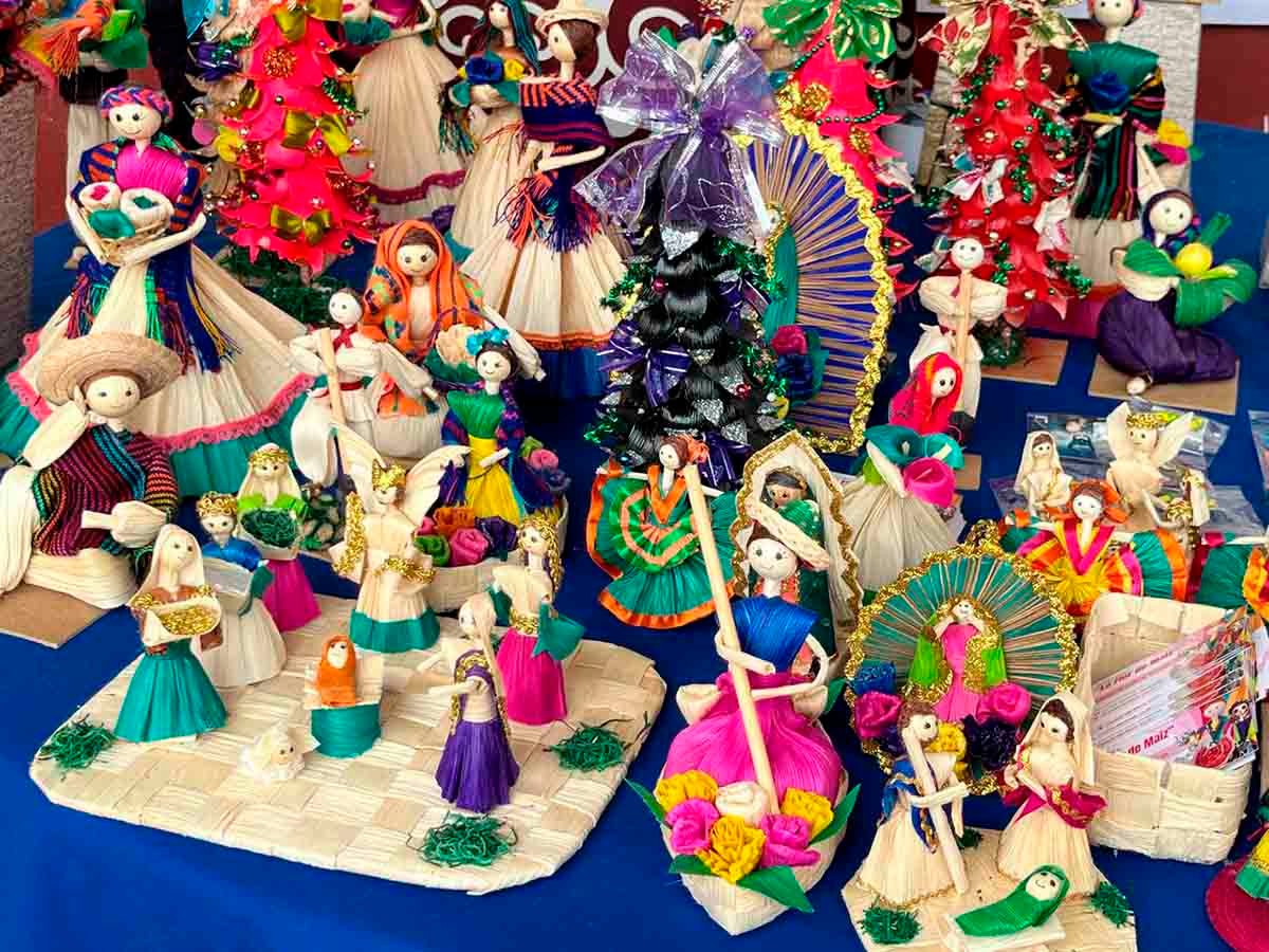 ARTESANOS INDÍGENAS DE SLP PARTICIPARÁN EN PABELLÓN ARTESANAL DE LA FENAPO