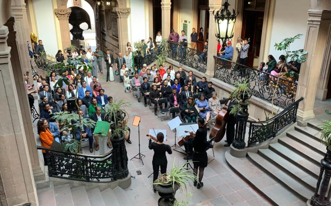 ENTREGAN TÍTULOS A EGRESADOS DE ESCUELA ESTATAL DE MÚSICA