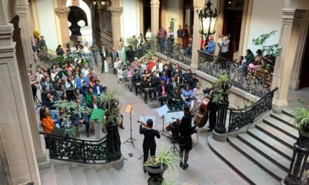 ENTREGAN TÍTULOS A EGRESADOS DE ESCUELA ESTATAL DE MÚSICA