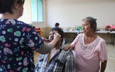 32 PERSONAS RECIBEN PRÓTESIS OCULARES