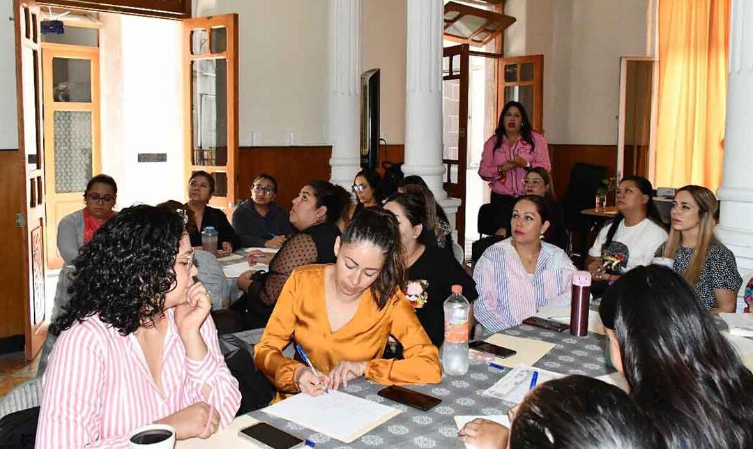 CAPACITAN A PERSONAL DE ASOCIACIONES CIVILES