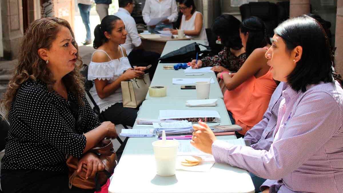 REALIZAN FERIA DEL EMPLEO EN RIOVERDE