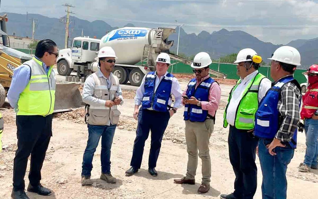 SUPERVISAN CONSTRUCCIÓN DE PLANTA QUE INVIERTE 100 MILLONES DE DÓLARES EN SLP