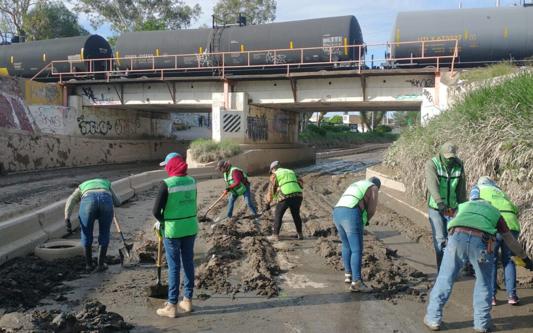 LIBERAN TRÁNSITO EN BULEVAR RÍO ESPAÑITA