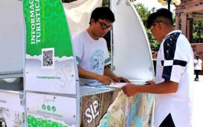 BRINDAN ATENCIÓN A TURISTAS QUE LLEGAN A SLP