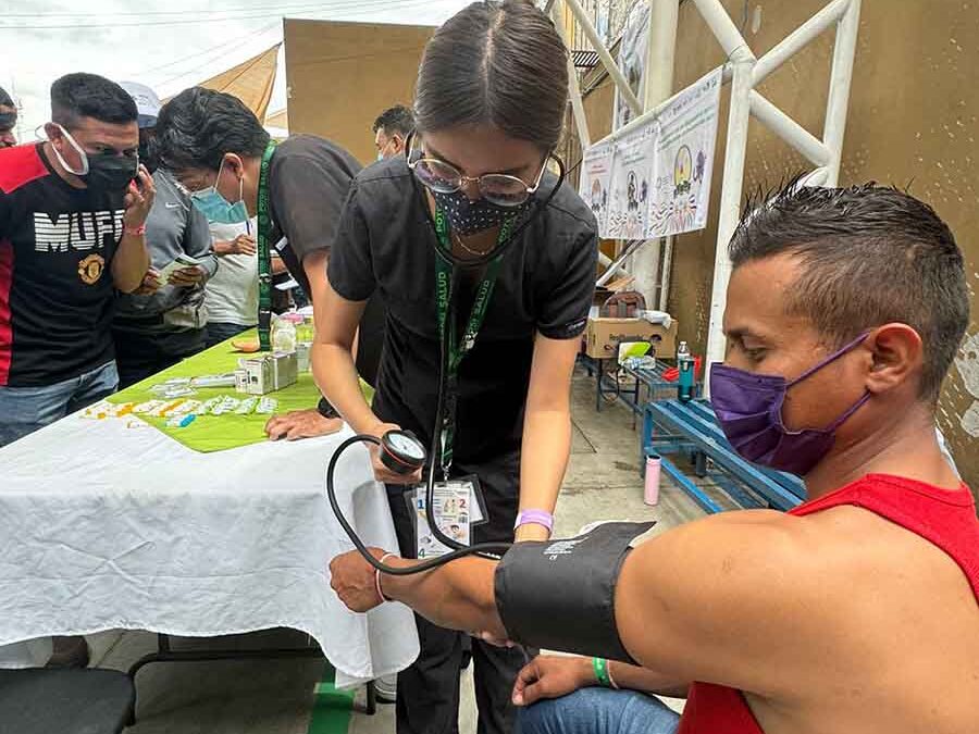 LLEVAN JORNADA NACIONAL DE SALUD PÚBLICA A MIGRANTES