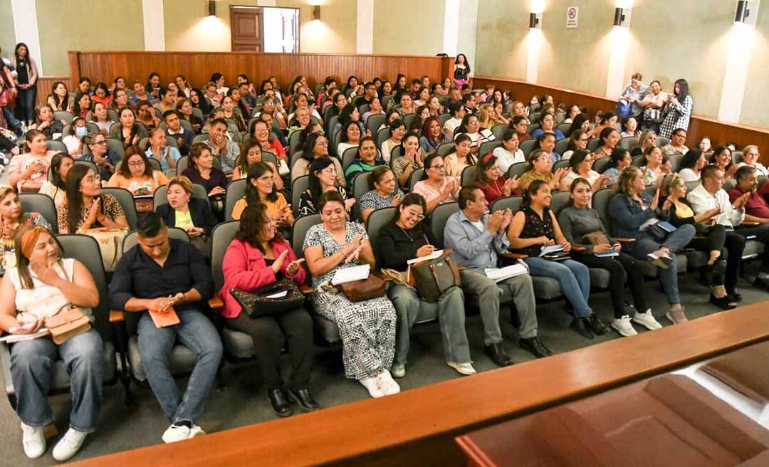 CAPACITAN A 264 TRABAJADORES ESTATALES EN NEUROEDUCACIÓN