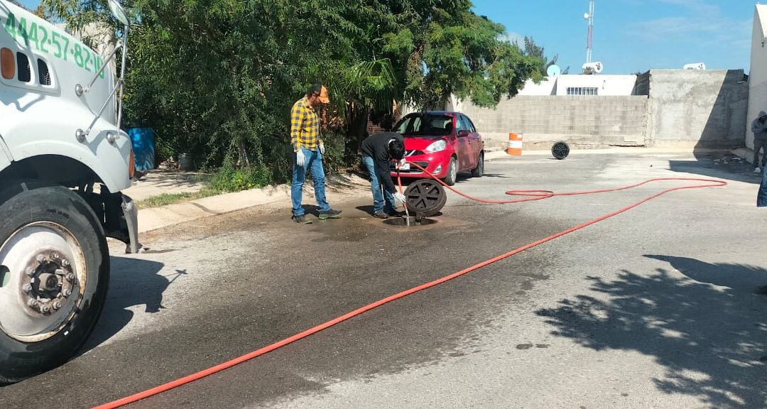 REALIZAN DESAZOLVE EN FRENAJES DE COLONIA CIUDAD SATÉLITE