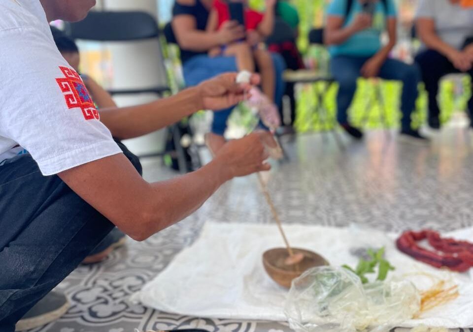 REALIZAN TALLER DE “TELAR DE CINTURA”