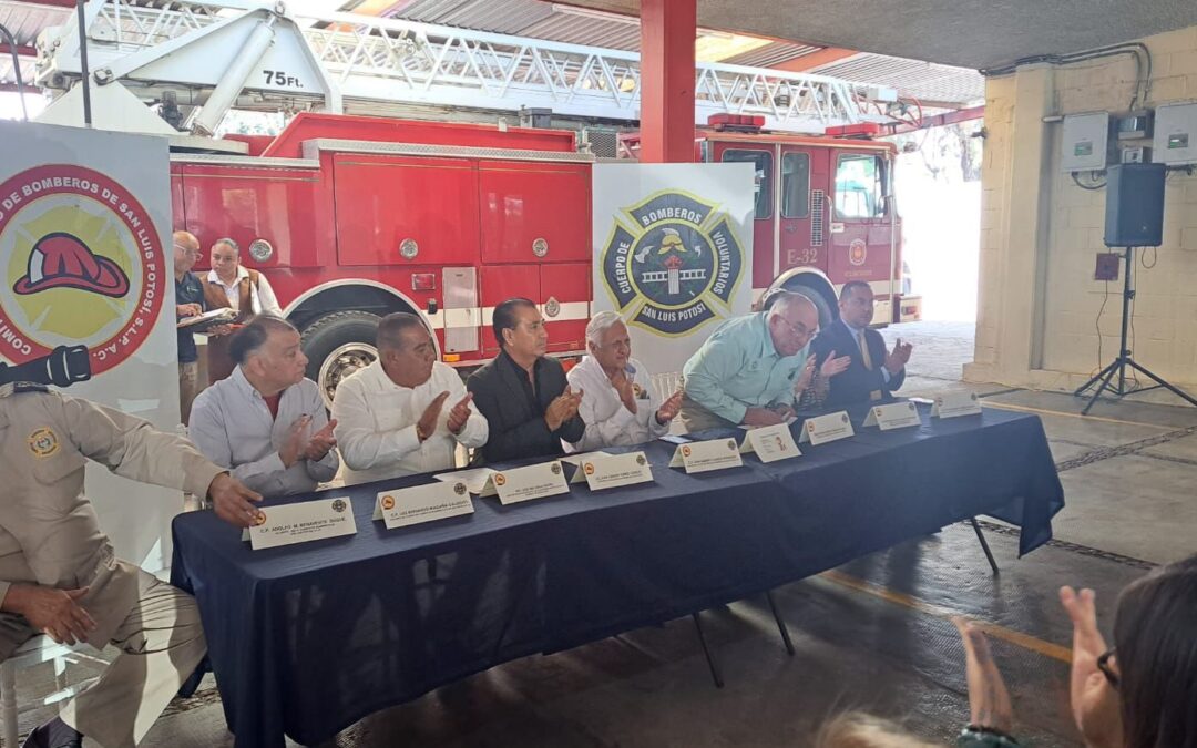 INICIA COLECTA ESCOLAR EN APOYO A BOMBEROS