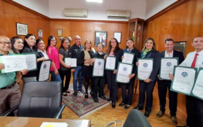 ENTREGAN ACREDITACIONES A GUÍAS Y OPERADORES TURÍSTICOS DE LA ZONA CENTRO DE SLP