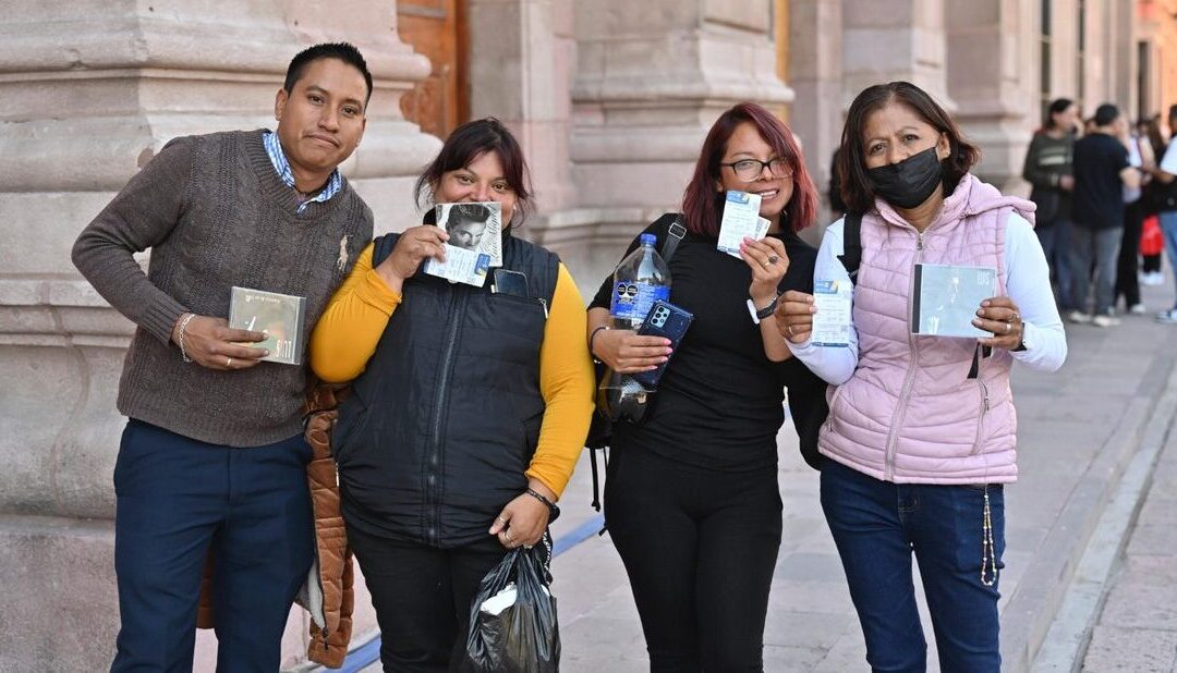 ENTREGAN PRIMEROS 5 MIL BOLETOS PARA LUIS MIGUEL