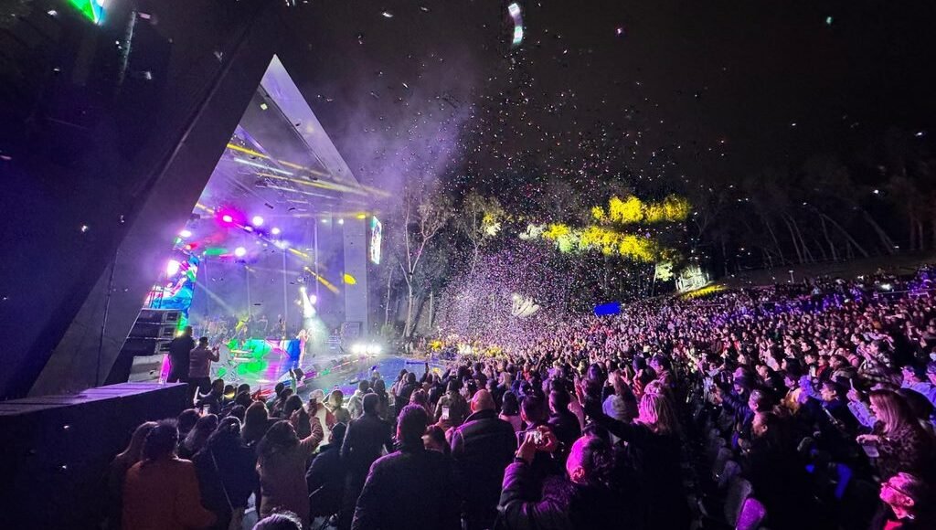 MARISELA, “LA DAMA DE HIERRO”, SE PRESENTÓ EN EL TEATRO DE LA CIUDAD