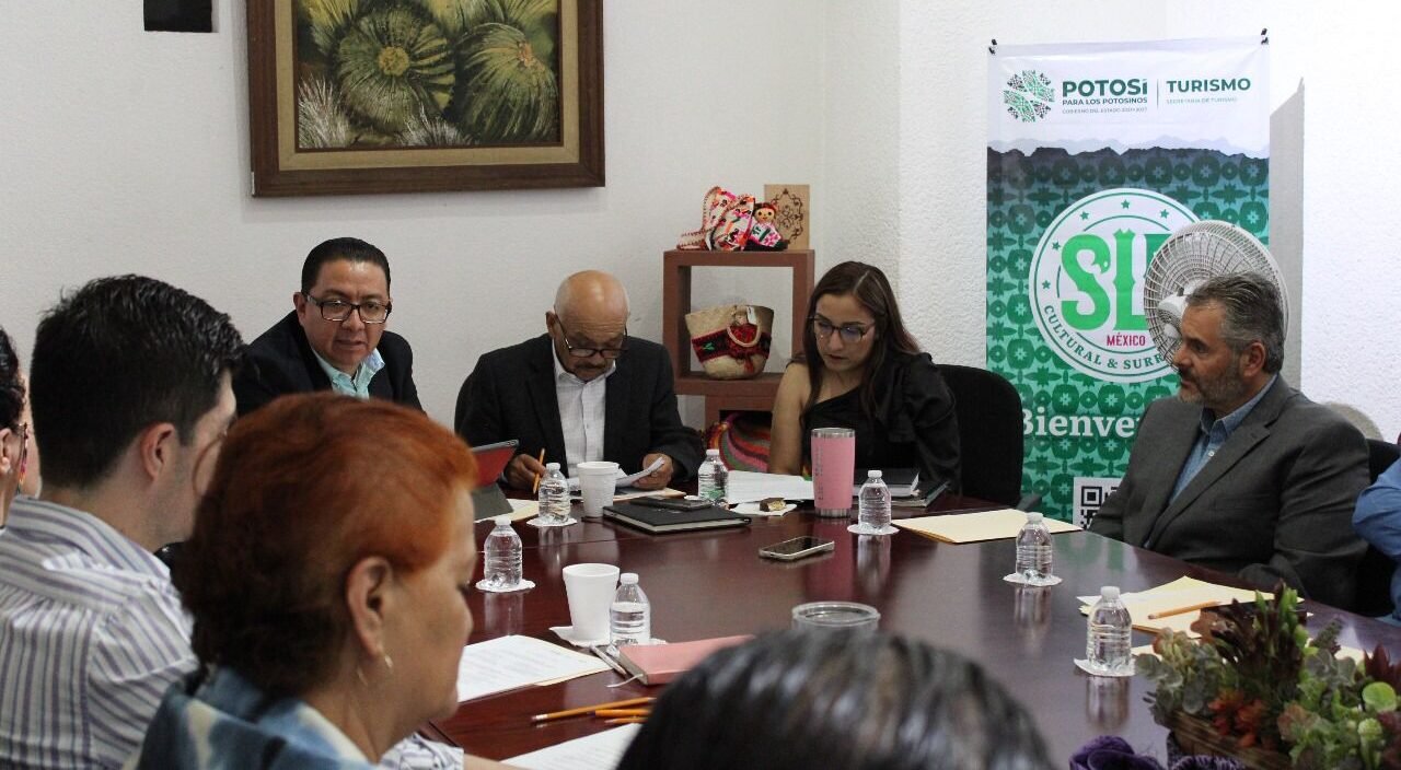 APRUEBAN OCHO NUEVOS PERITOS PARA EJERCER EN SLP