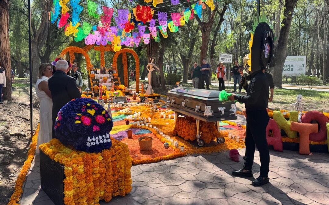 INVITAN A VISITAR ALTAR DE MUERTOS UBICADOS EN PARQUES TANGAMANGA