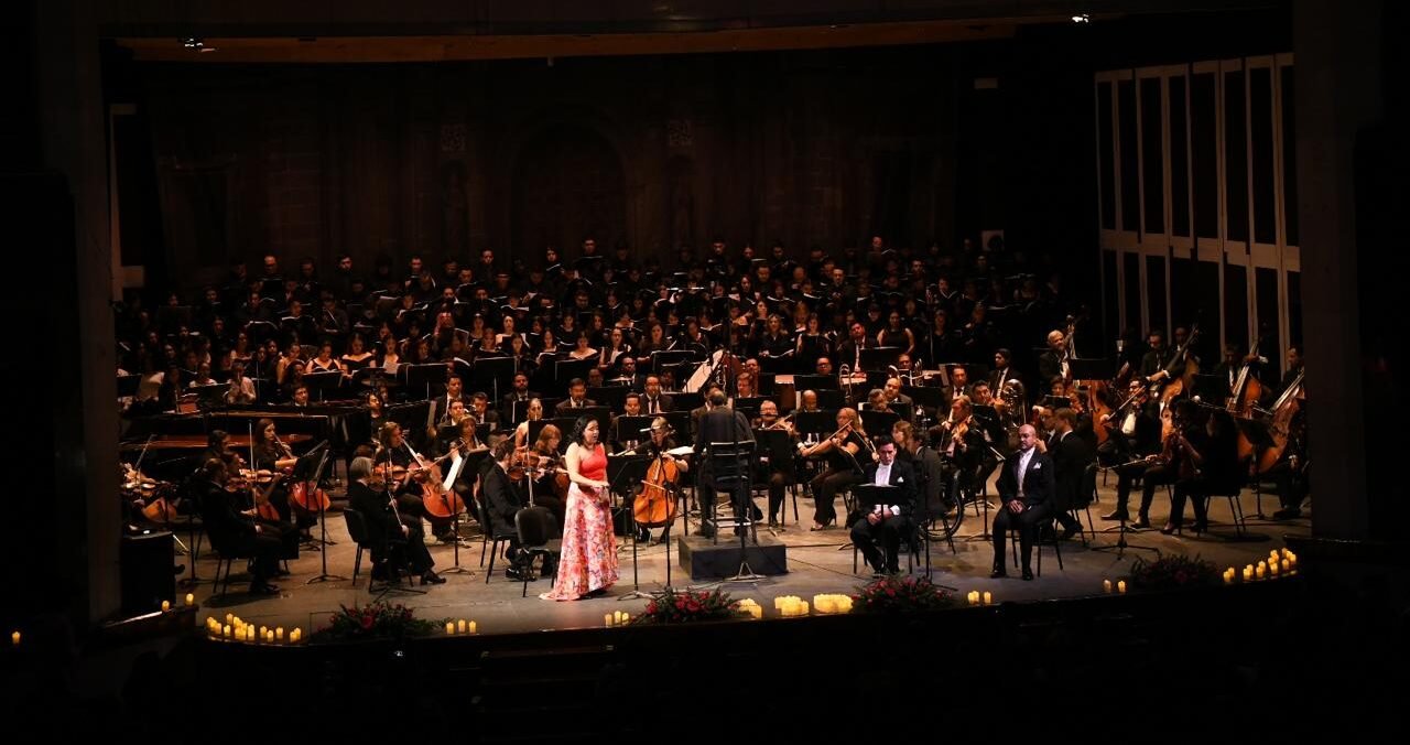 CELEBRAN 130 AÑOS DEL TEATRO DE LA PAZ CON CONCIERTO SINFÓNICO