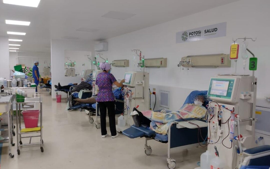 PACIENTES SIN SEGURIDAD SOCIAL RECIBEN APOYOS PARA HEMODIÁLISIS