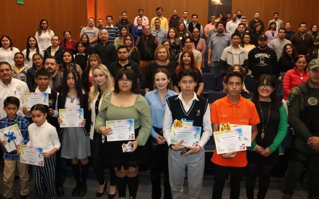 ENTREGAN PREMIOS A GANADORES DE CONCURSO DE DIBUJO Y PINTURA SOBRE PREVENCIÓN