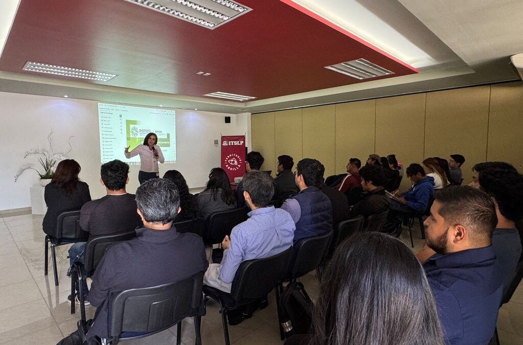 CAPACITAN A JÓVENES UNIVERSITARIOS DESTACADOS PARA INICIAR SUS EMPRENDIMIENTOS