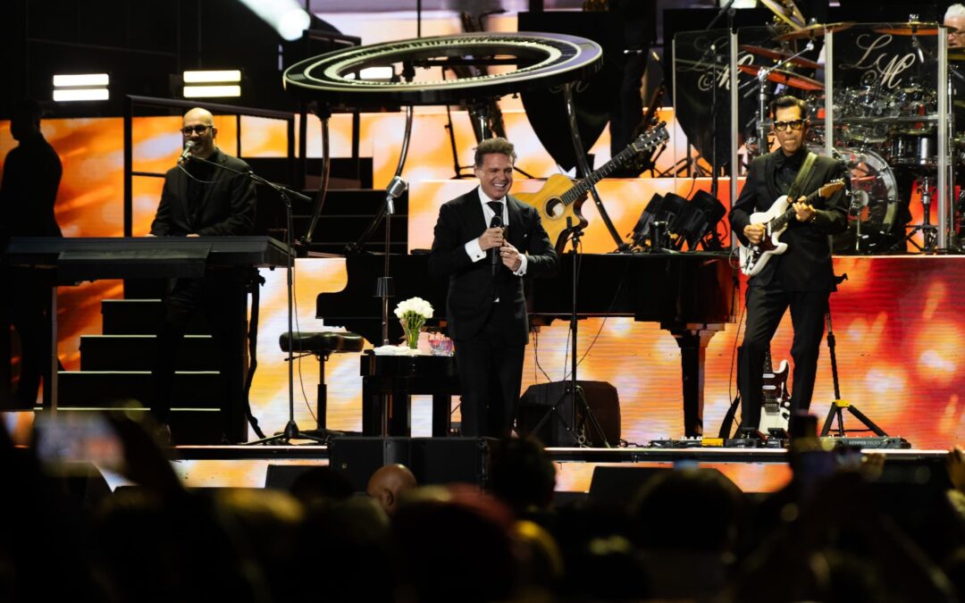LUIS MIGUEL SE PRESENTA EN LA ARENA POTOSÍ