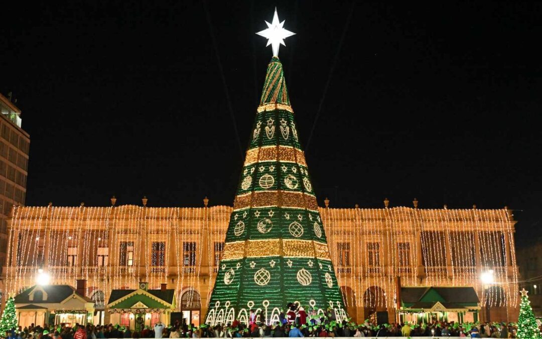 INAUGURAN VILLA NAVIDEÑA, ÁRBOL Y NACIMIENTO MONUMENTAL EN LA CAPITAL DE SLP