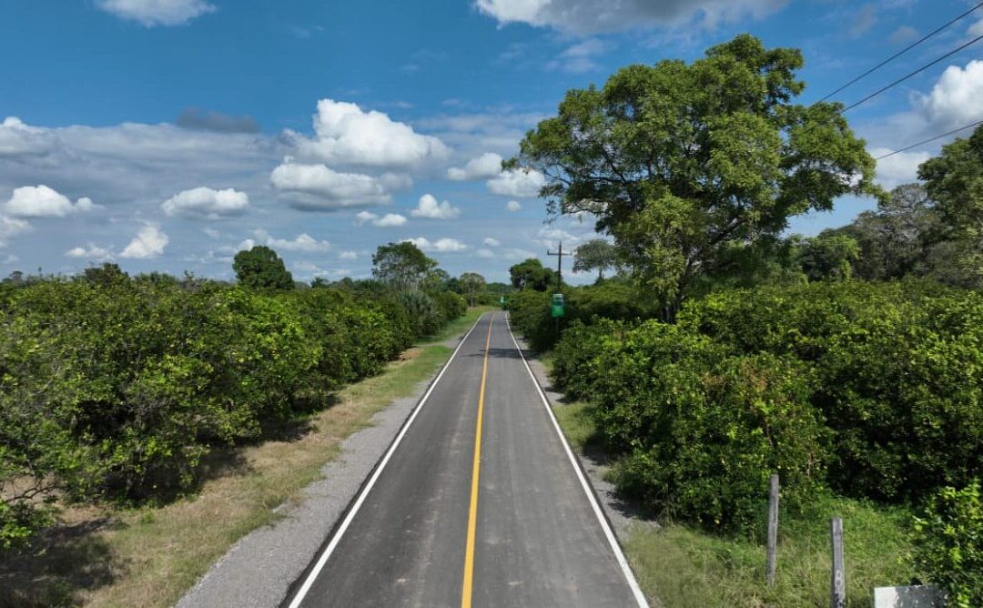 INAUGURAN CAMINO LAS MESAS-EL HULERO, EN TAMPACÁN